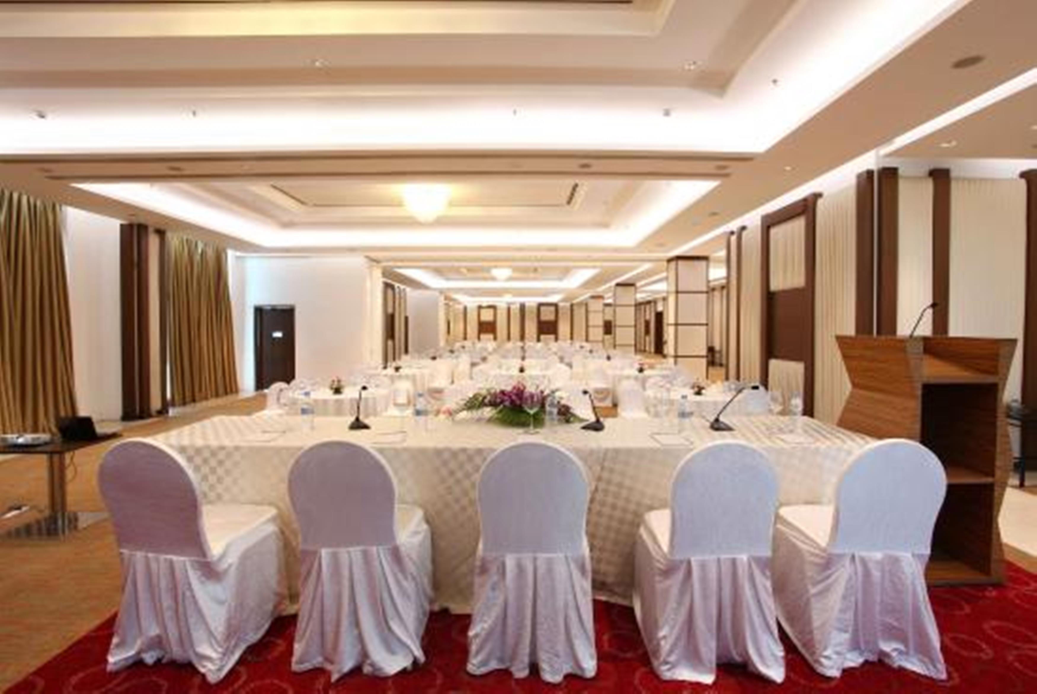 Welcomhotel By Itc Hotels, Dwarka, New Delhi Exteriér fotografie The meeting room