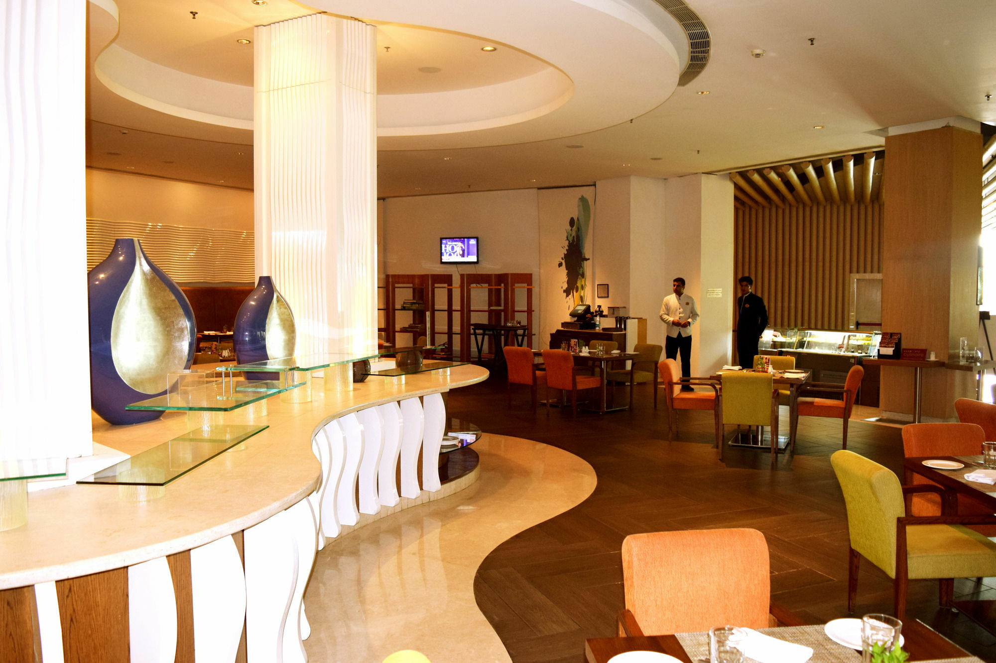 Welcomhotel By Itc Hotels, Dwarka, New Delhi Exteriér fotografie The lobby lounge at the Taj Mahal Palace, Mumbai