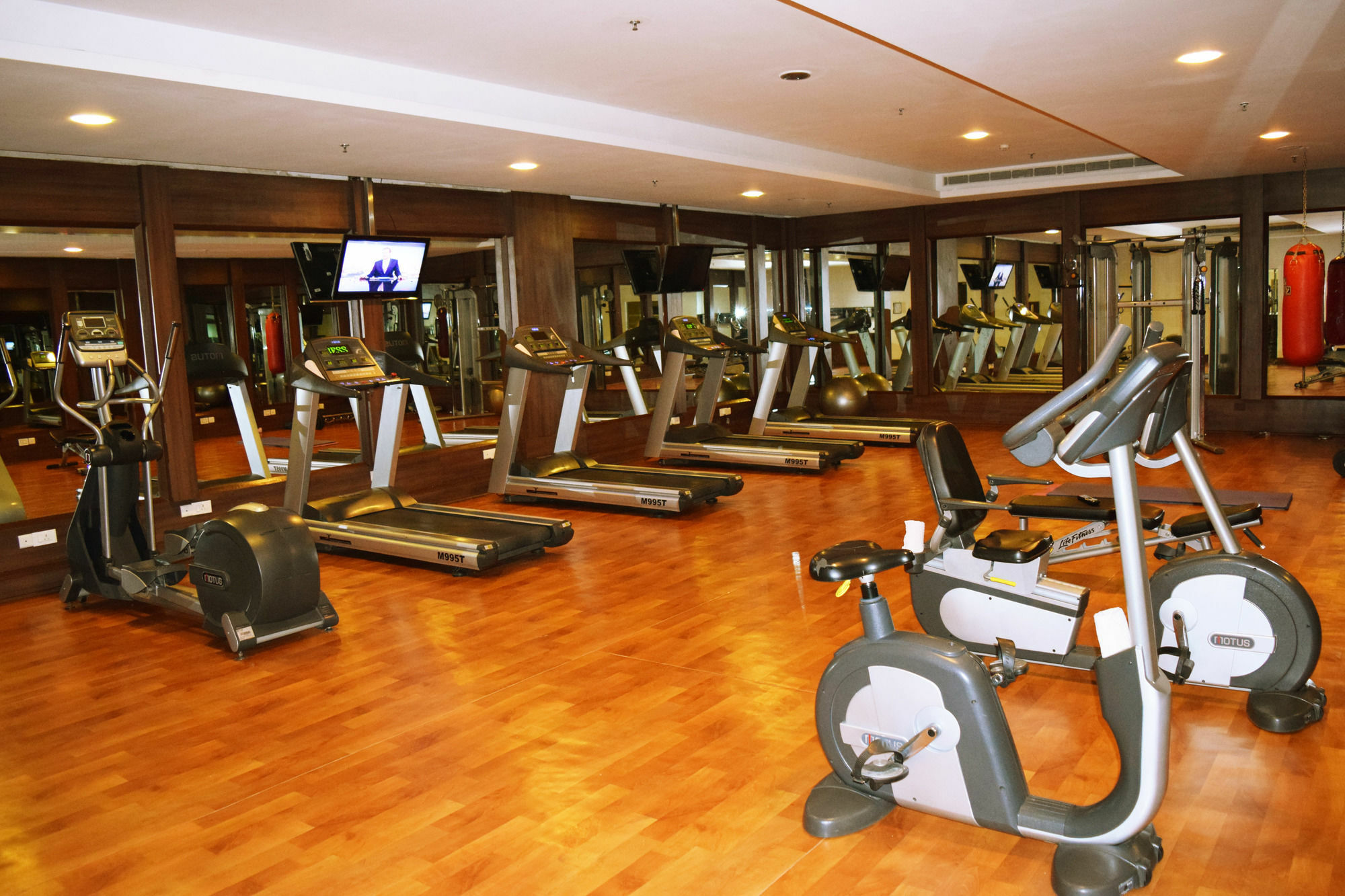 Welcomhotel By Itc Hotels, Dwarka, New Delhi Exteriér fotografie A gym at a hotel